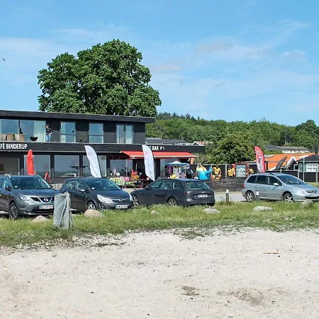 Three-bedroom In Bjert 2 Sønder Bjert