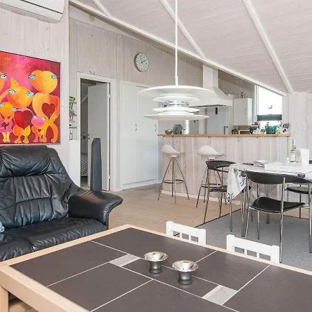 Σπίτι διακοπών Three-bedroom In Bjert 2 Sønder Bjert