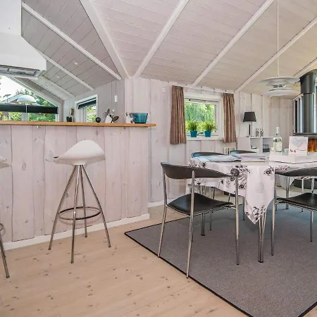Three-bedroom In Bjert 2 Sønder Bjert